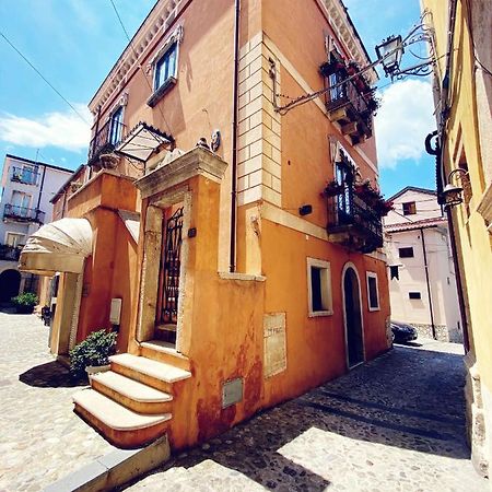Caterina House Nel Borgo Piu Bello D'Italia 산 루시도 외부 사진