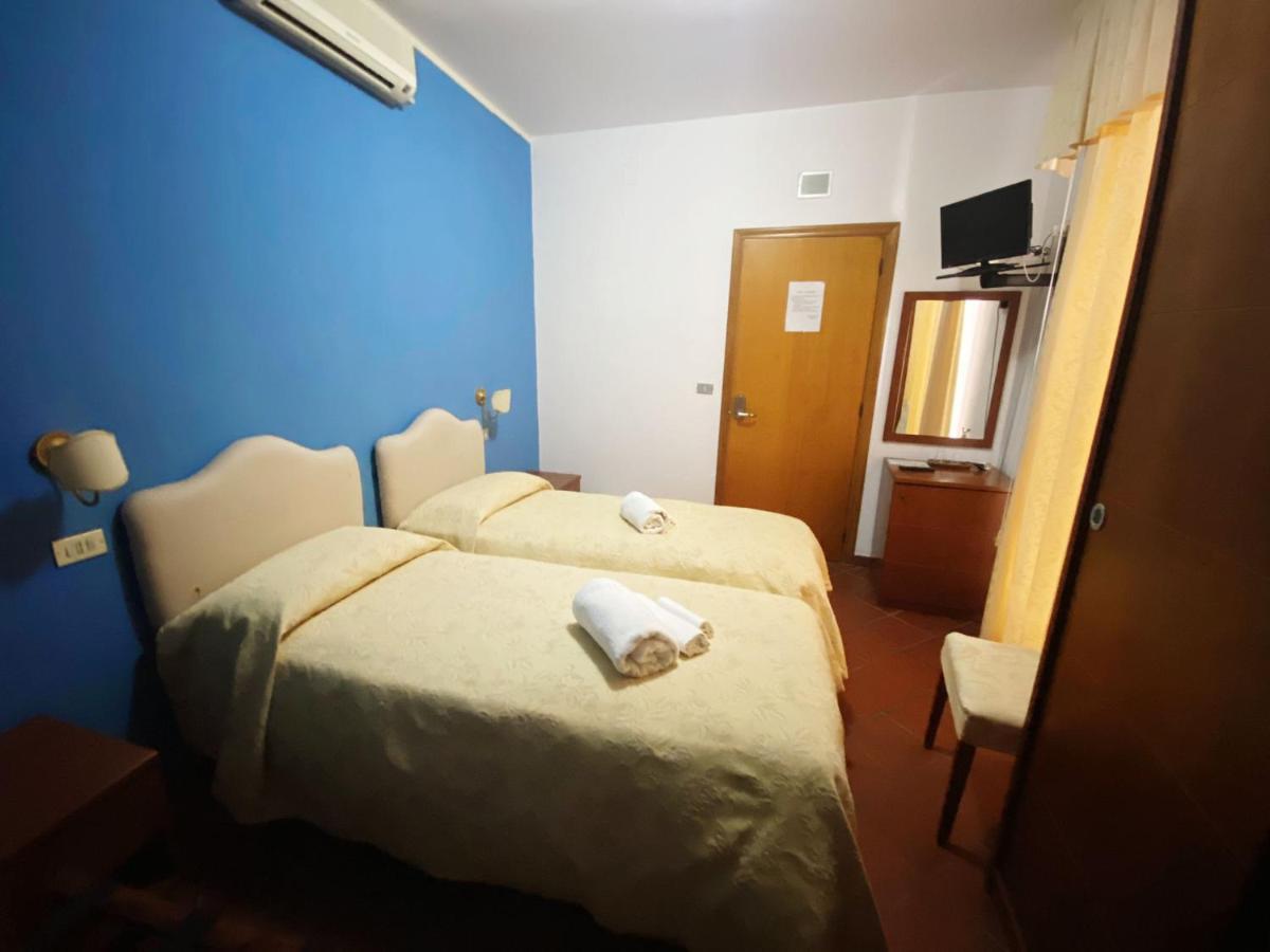 Caterina House Nel Borgo Piu Bello D'Italia 산 루시도 외부 사진
